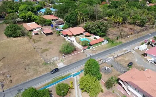 House w/ Pool and Large Lot in Nueva Gorgona | Close to Coronado