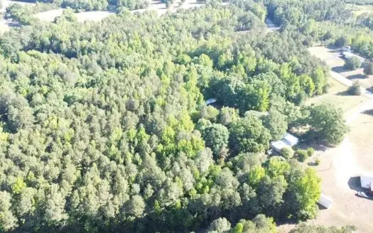 Country Corner: 9-Acre Homestead Near Kerr Lake, VA