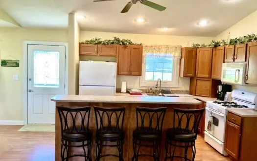 Lake Thunderhead Waterfront Home For Sale