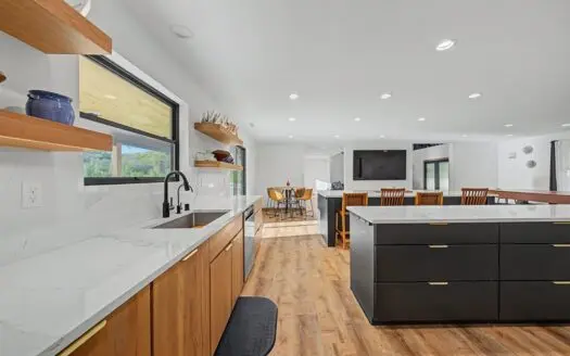 Luxury rural living in the heart of Wisconsin’s scenic Coulee Reg