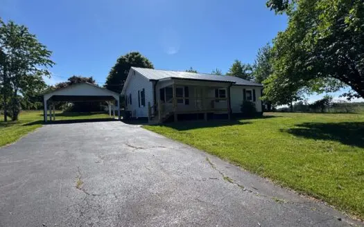 Charming Home in Albany, Kentucky