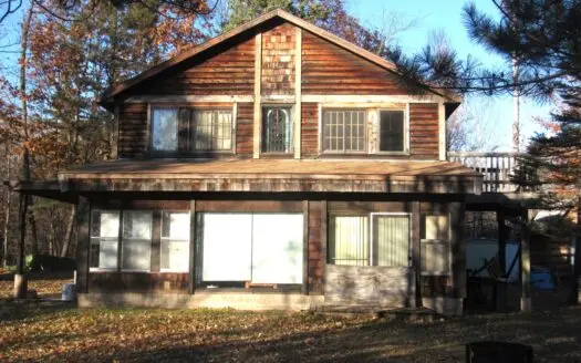 Rustic Waterfront Cabin on Net Lake For Sale in Holyoke, MN