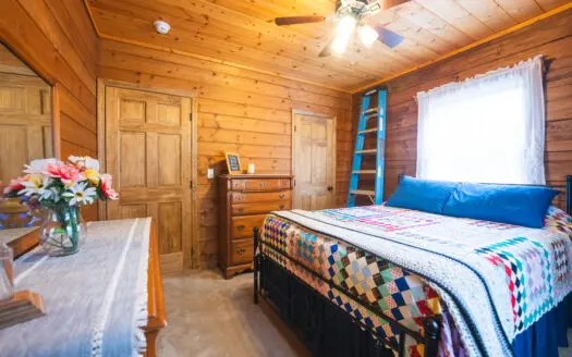 Log Home on Acreage-Hancock County Tennessee For Sale-Thorn Hill