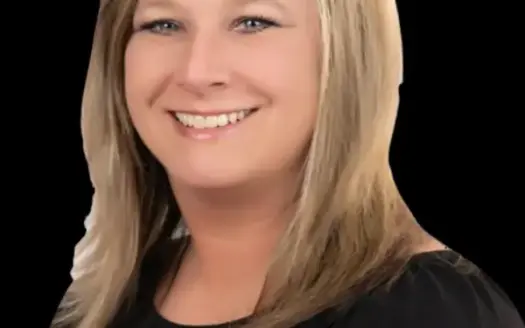 agent profile picture for Belinda Turner on recreational properties website