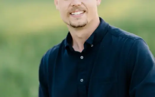 agent profile picture for Braydon Pender on recreational properties website