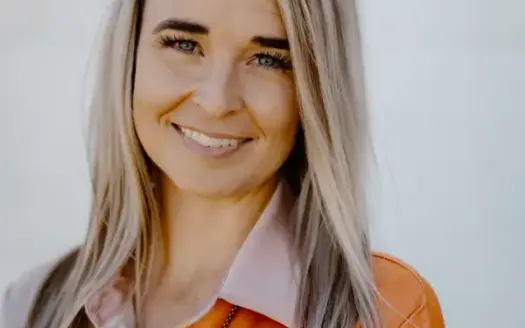 agent profile picture for Cassie Jumper on recreational properties website