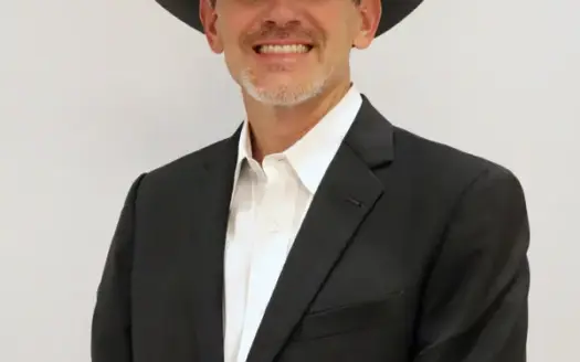 agent profile picture for Chris Jones on recreational properties website