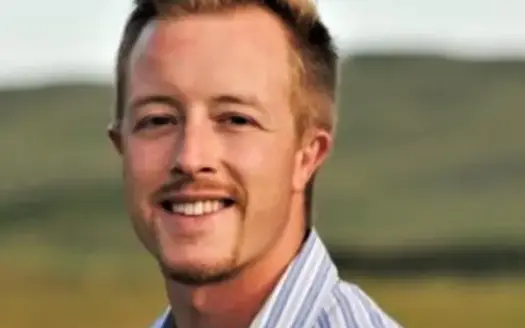 agent profile picture for Donald Hlava on recreational properties website