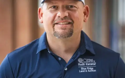 agent profile picture for Matthew Gallimore on recreational properties website