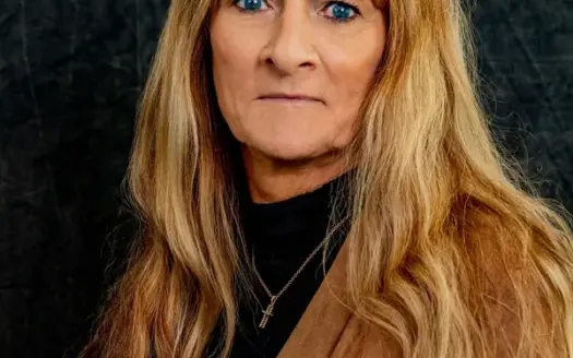 agent profile picture for Mendy Reece on recreational properties website