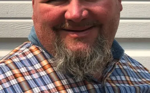 agent profile picture for Ronnie Mchaffie on recreational properties website