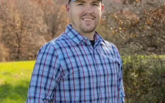 agent profile picture for Ryan Ammons on recreational properties website
