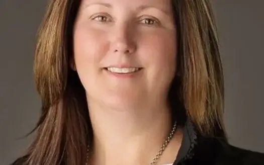 agent profile picture for Sharon Roseman on recreational properties website