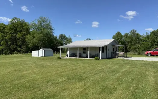 Country Cottage on 1.62+/- Acres – Liberty, KY.