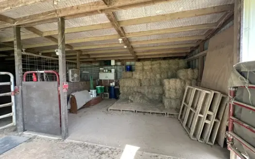 East Texas Home On Acreage For Sale