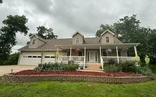 Home For Sale at Lake Thunderhead in Unionville, Missouri