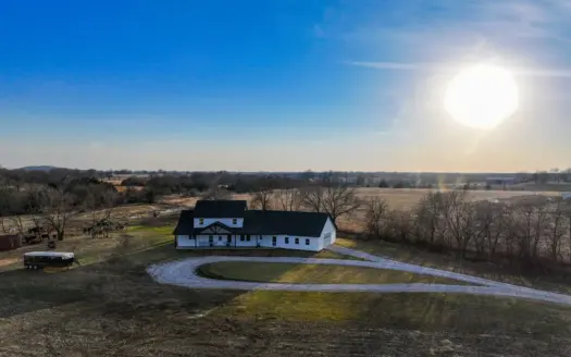 Home for Sale in Lamar Missouri