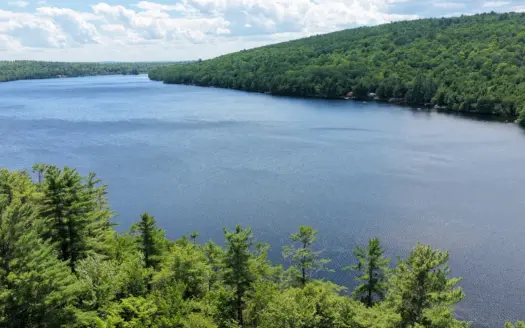 Secluded Lakefront Property – Canaan, Maine