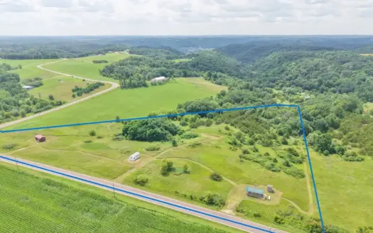 14.21 Acres Driftless Region SW Wisconsin 3-Seasonal Cabins