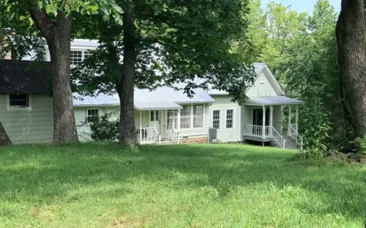 267-Acre Ozark Retreat with Country Home in Huntsville, Arkansas