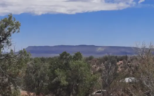Rural Northern AZ 4 acre off Grid property