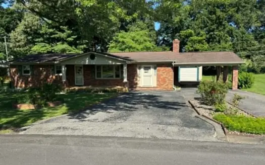 Brick Home in Albany, Kentucky