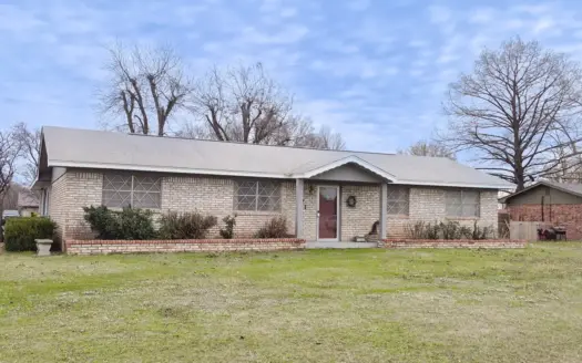 Three Bedroom Home With Shop/Garage For Sale in Noble County