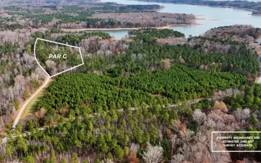 Rare Kerr Lake Shoreline: Your Private Oasis Awaits in NC