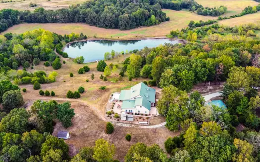 Large Country Home For Sale In Northcentral Arkansas