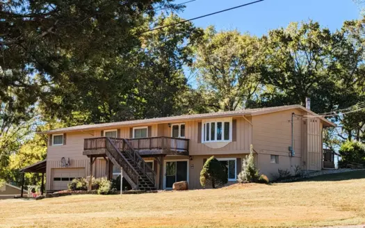 Large Lakeview home, boat slip & lift, fenced yard,garage
