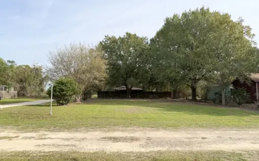 Corner Lot for Sale- Public Utilities near Somerville Lake- Texas