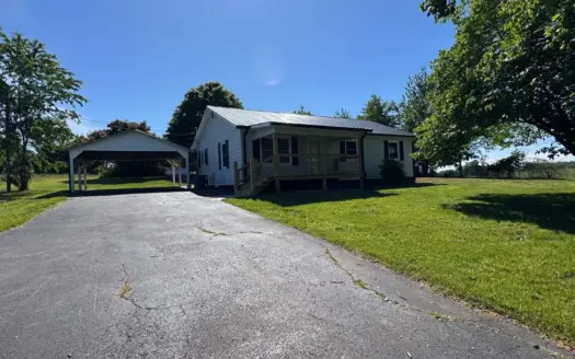 Charming Home in Albany, Kentucky