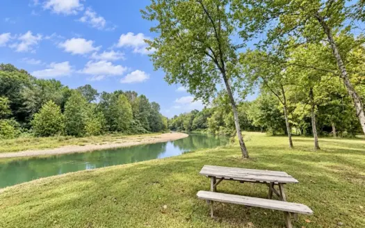 1.33 Acres in Big Buffalo Campground