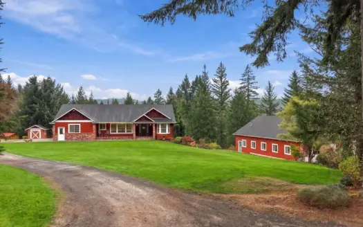Private 5-Acre Yacolt Home with Shop & Guest Quarters
