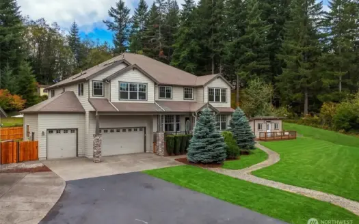 Private 5-Acre Battle Ground Country Retreat