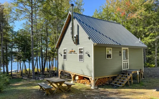 Crooked Pond Camp – Lincoln, Maine