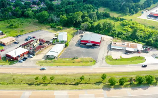 Prime Commercial Property Off Loop 286 For Sale in Paris TX