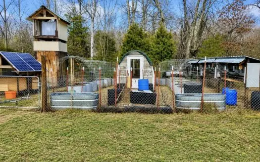 Turnkey Off Grid Homestead on 5 Acres