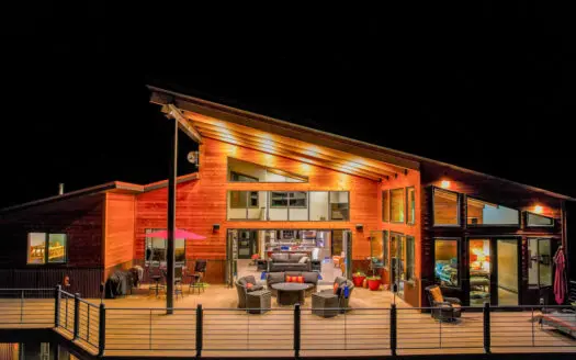80 acres of true off-grid freedom bordering BLM land.