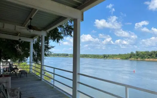 River Front Cabin for Sale in Tn on the Tn River W/extra Lot