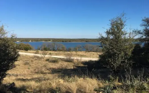 Lakeview Lot in King’s Point Cove at Lake Brownwood, Tx