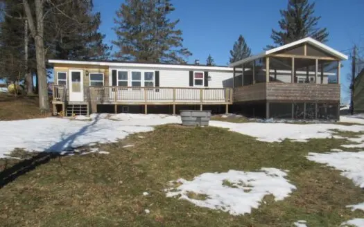 3 Bedroom 2 Bath Lake Home for Sale in Moose Lake Minnesota