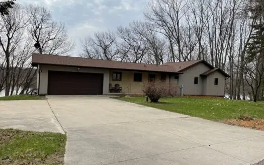 3 Bedroom Home on the Wisconsin River
