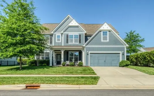 Beautiful Home for Sale in Mooresville Lakefront Community