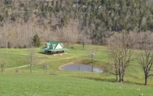 Waterfront Ranch in Northwest Arkansas-325ac