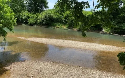 Creek Front Lot for Sale on Indian Creek in Savannah, Tn