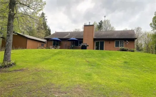 Lakefront Home on Hanging Horn Lake for Sale in Moose Lake M