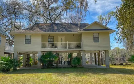Suwannee River Home in Branford, Lafayette County, Florida