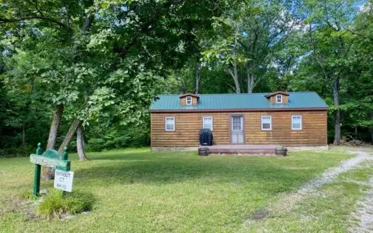 Lake Viking Getaway Cabin for Sale