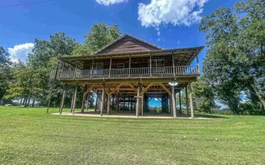 Yucatan Lake Lodge for Sale Tensas Parish, La